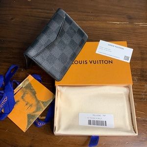 *Like NEW* Louis Vuitton Men’s Damier Pocket Organizer